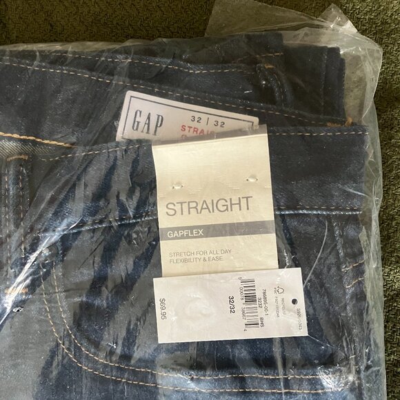 NWT Gap Straight Fit Gapflex Jeans - Picture 4 of 5